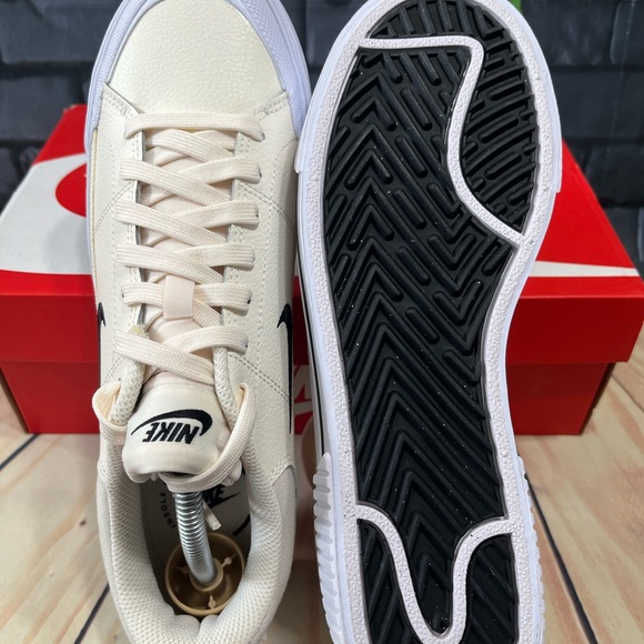 Nike Court Legacy Lift - Picture 8 of 11